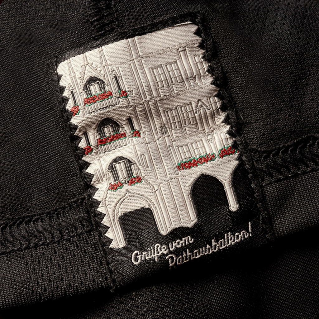 FC Bayern München 2025/26 - Tercer Jersey  Authentic