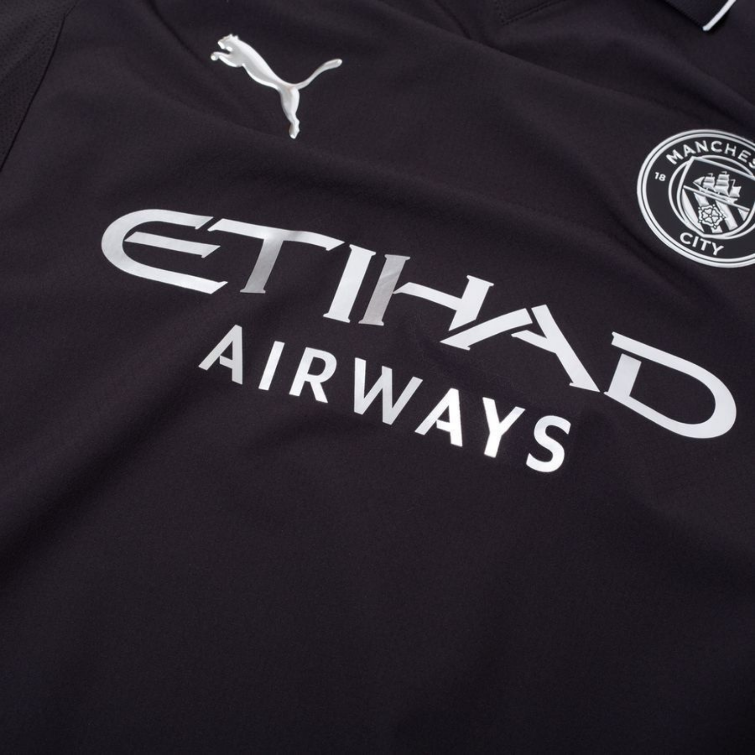 Manchester City 2025/26 – Jersey Visitante Autentic / Dorsal Incluido