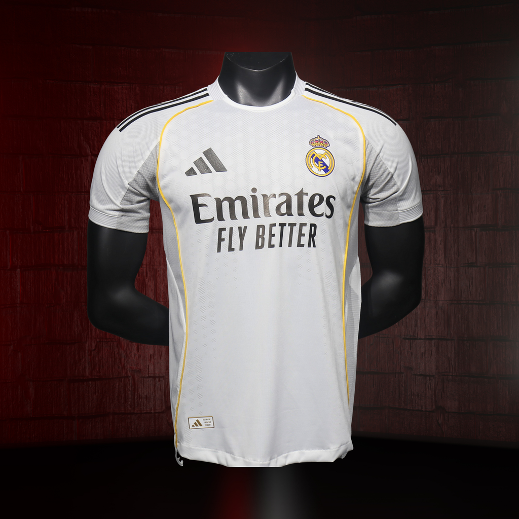 Real Madrid 2025/26 – Jersey Local Authentic / Dorsal Incluido