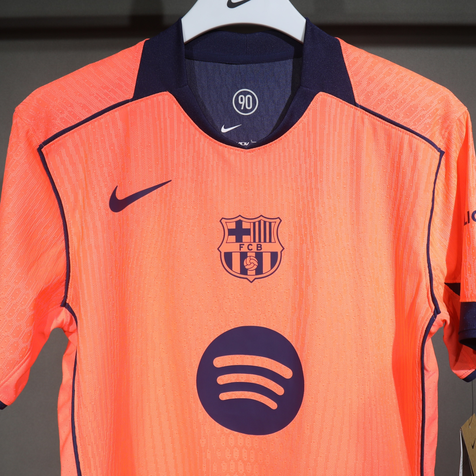 FC Barcelona 2025/26 – Jersey Tercera Authentic / Dorsal Incluido