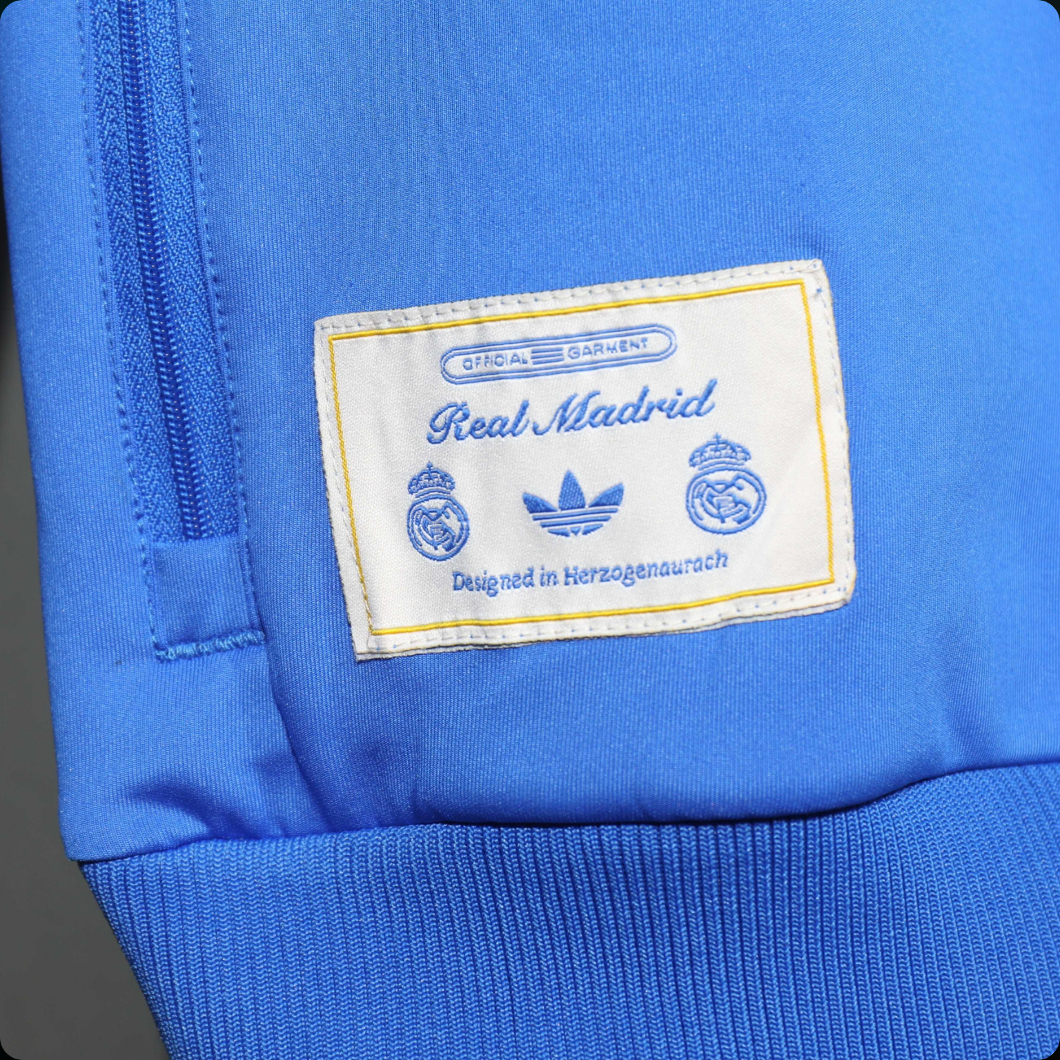 Conjunto Terrace Icons Track Real Madrid (2025/26) – Authentic