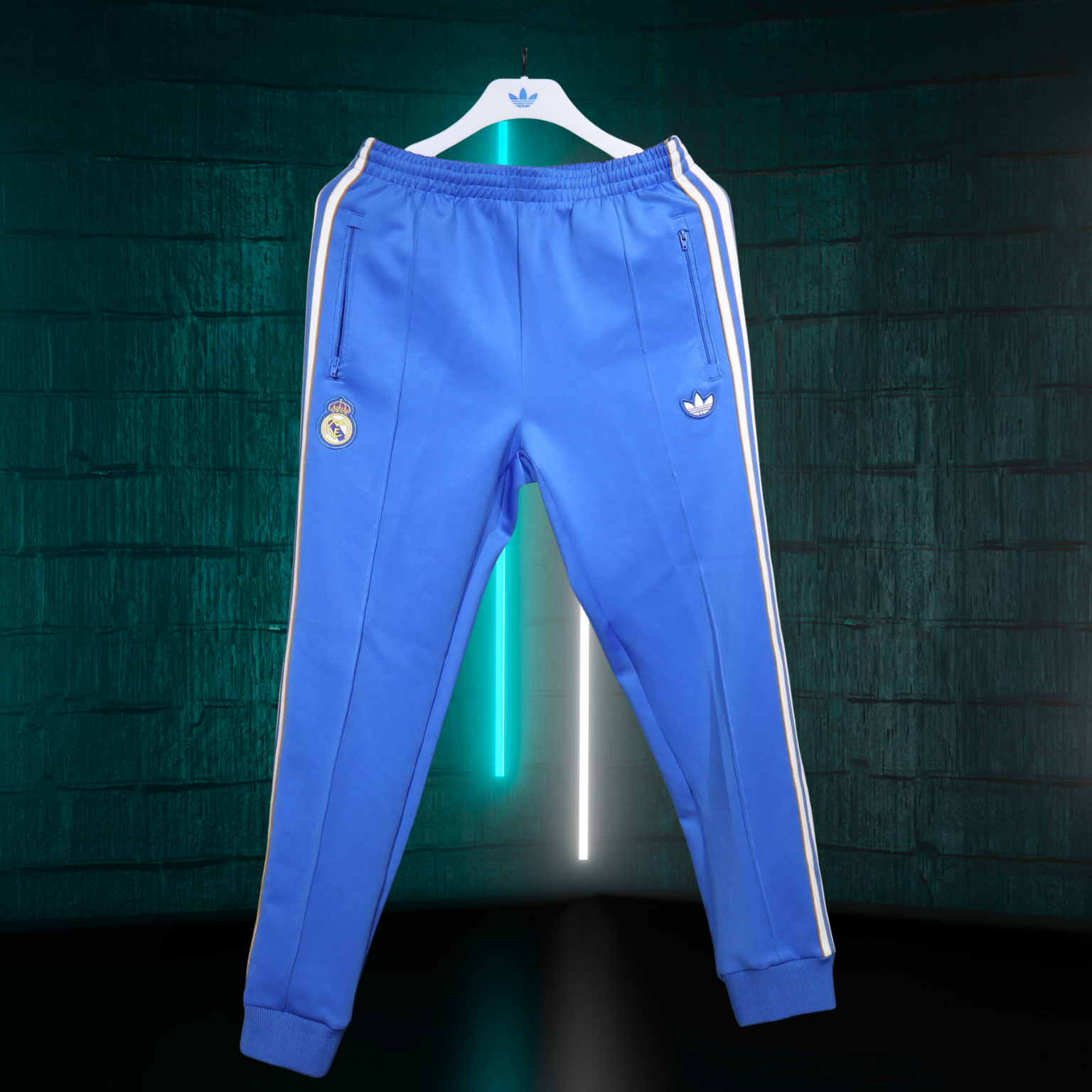 Conjunto Terrace Icons Track Real Madrid (2025/26) – Authentic