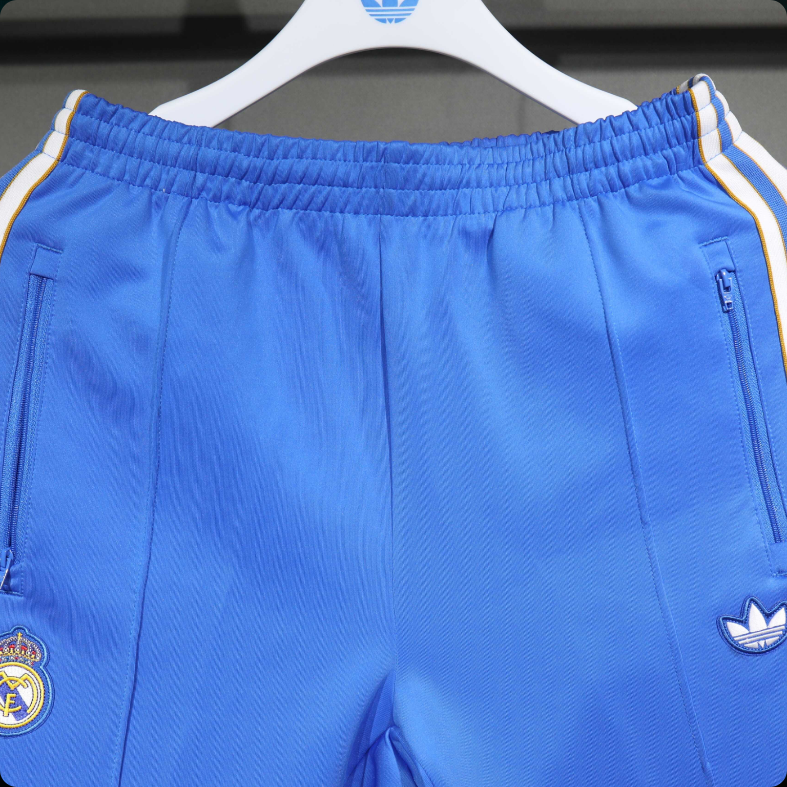 Conjunto Terrace Icons Track Real Madrid (2025/26) – Authentic