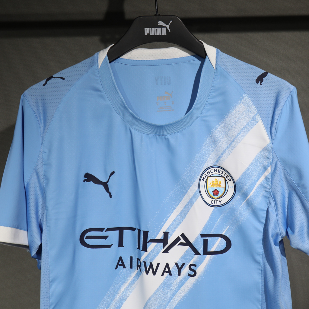 Manchester City 2025/26 – Jersey Local Autentic / Dorsal Incluido