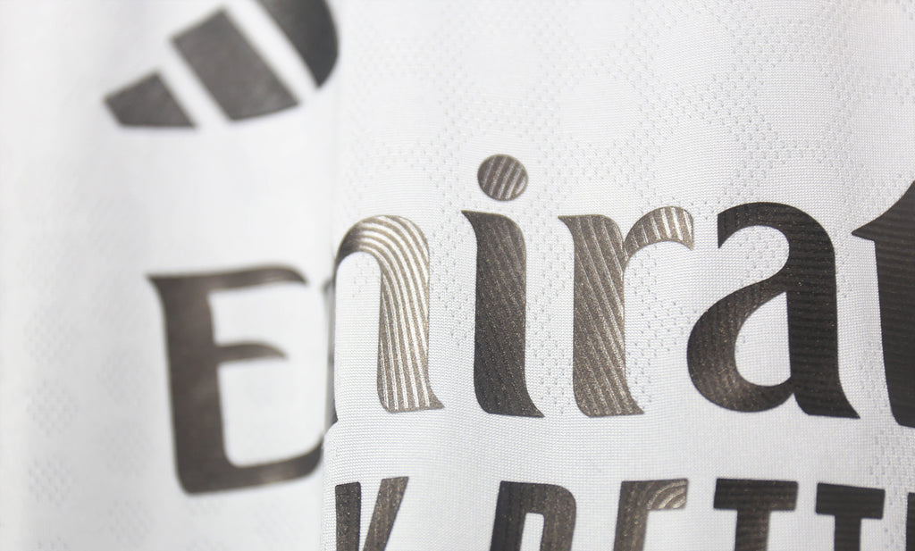 Real Madrid 2025/26 – Jersey Local Authentic / Dorsal Incluido