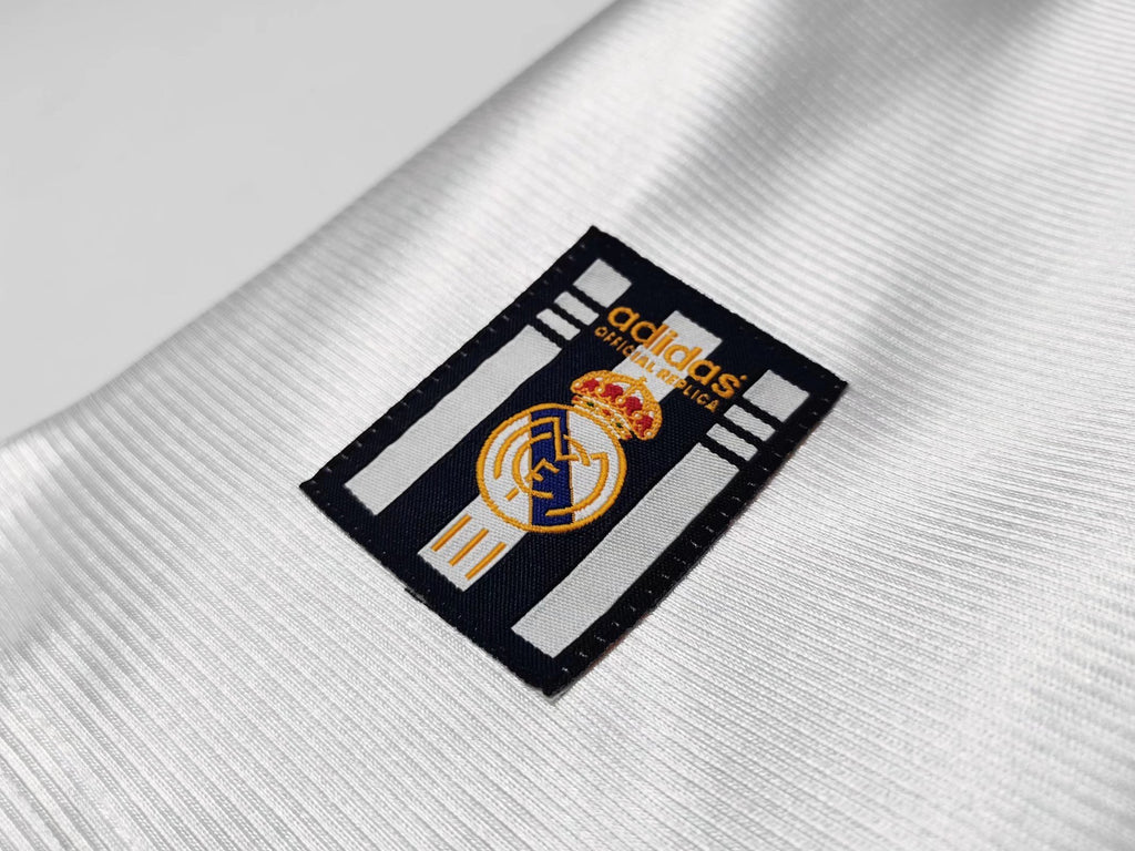 Real Madrid 1999/01– Jersey Local Authentic Retro / Dorsal Incluido