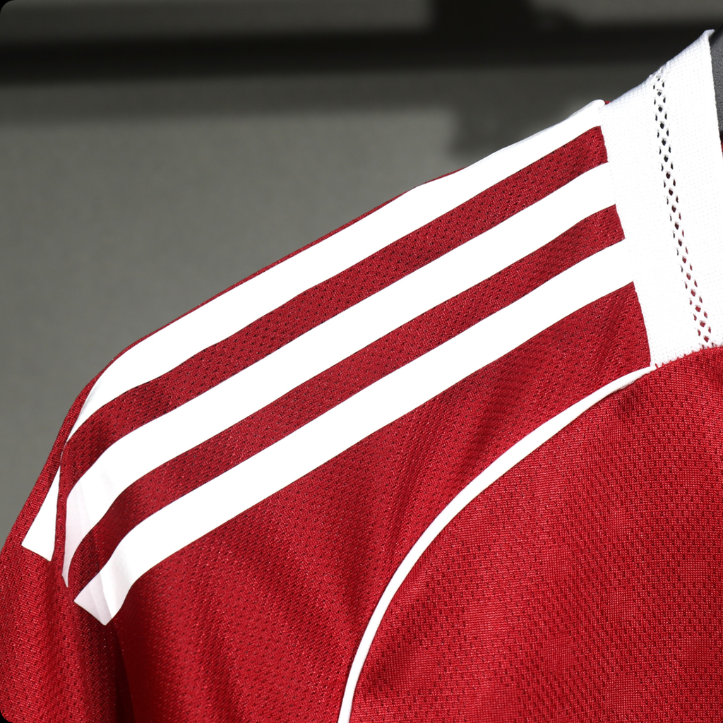Liverpool 2025/26 – Jersey Local Authentic / Dorsal Incluido