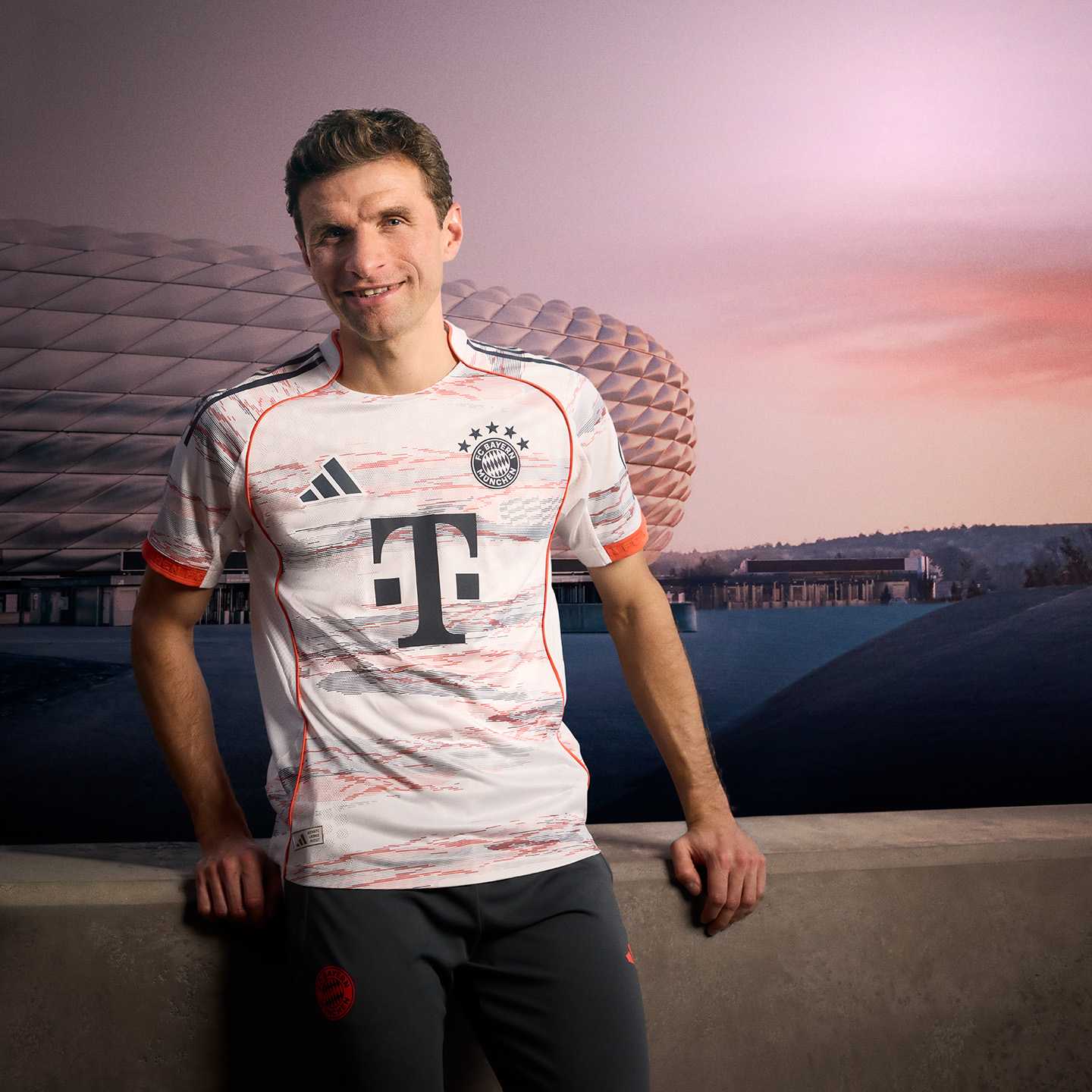 Bayern Múnich 2025/26 – Jersey Visitante Autentic / Dorsal Incluido